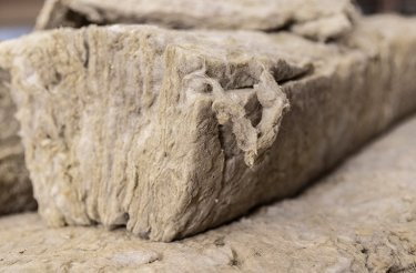 Loose amounts of insulation