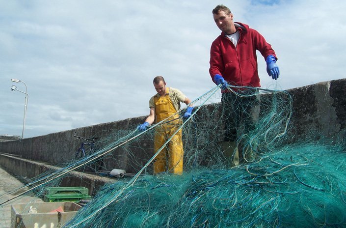 Recycling ocean waste: How balers help give gillnets new life
